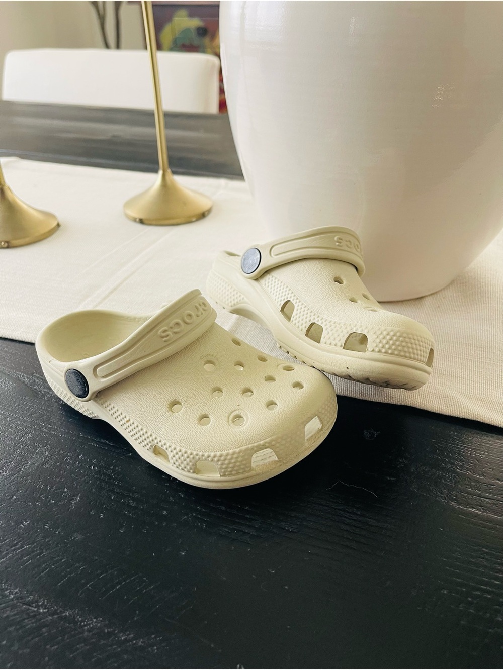 Crocs linen color sz 9 toddler